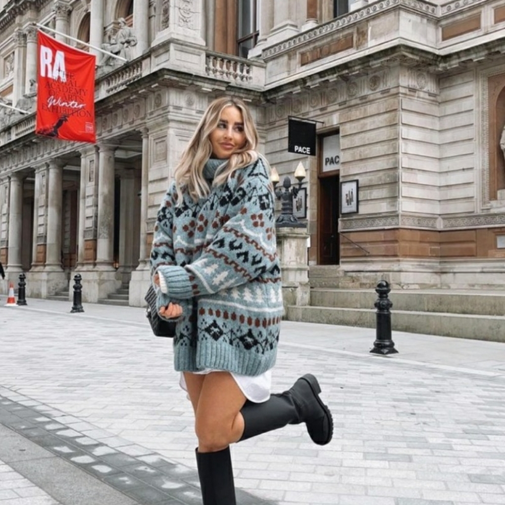 ZARA Bloggers Fav Oversized Knit Jacquard Sweater